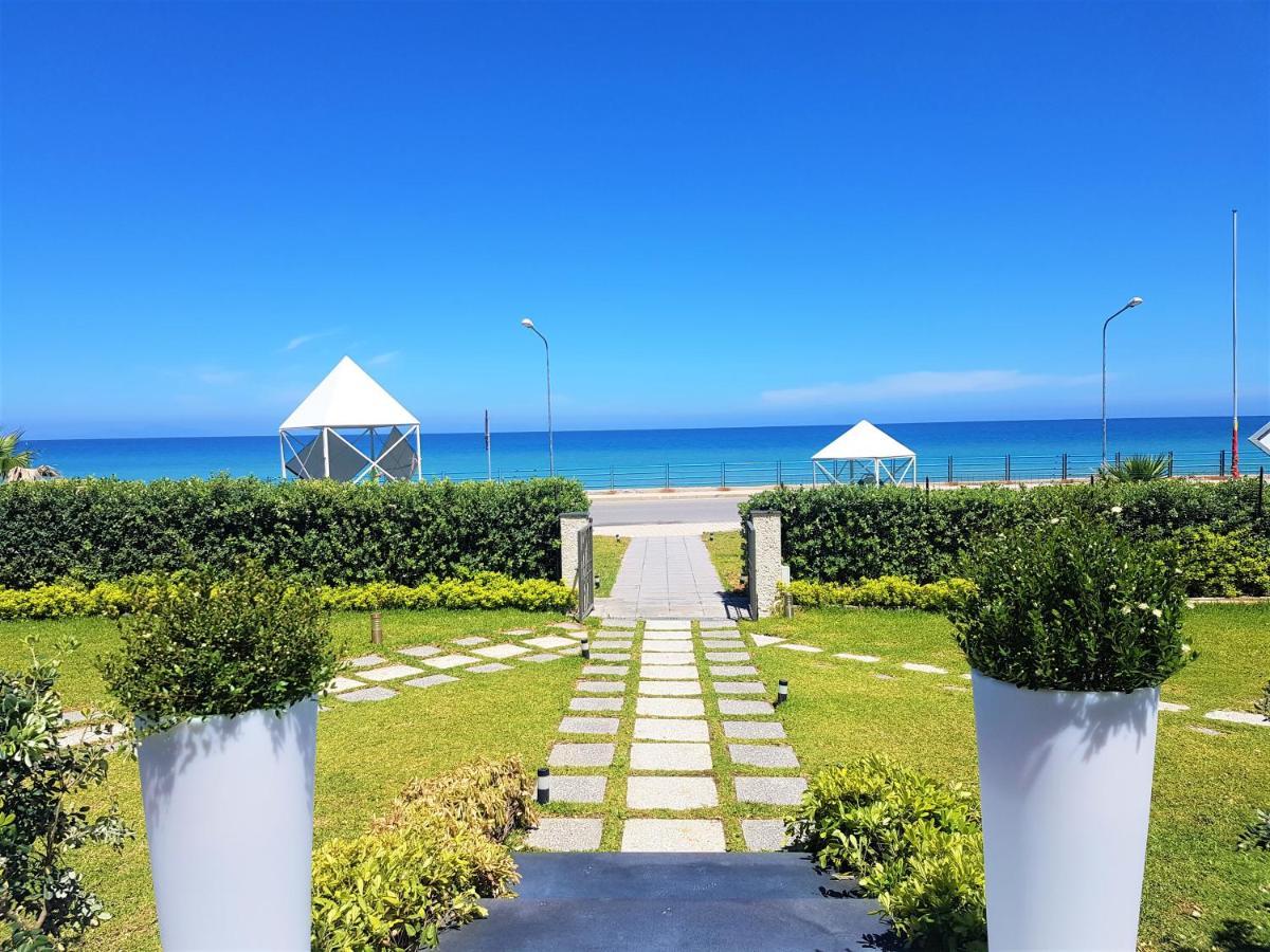 Appartamenti Vacanze Villa Meo Villafranca Tirrena Bagian luar foto