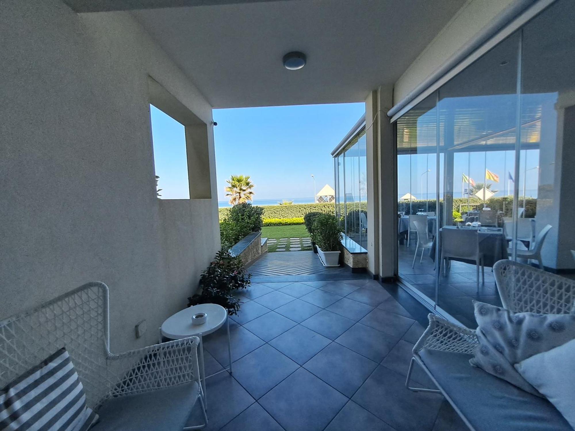 Appartamenti Vacanze Villa Meo Villafranca Tirrena Bagian luar foto