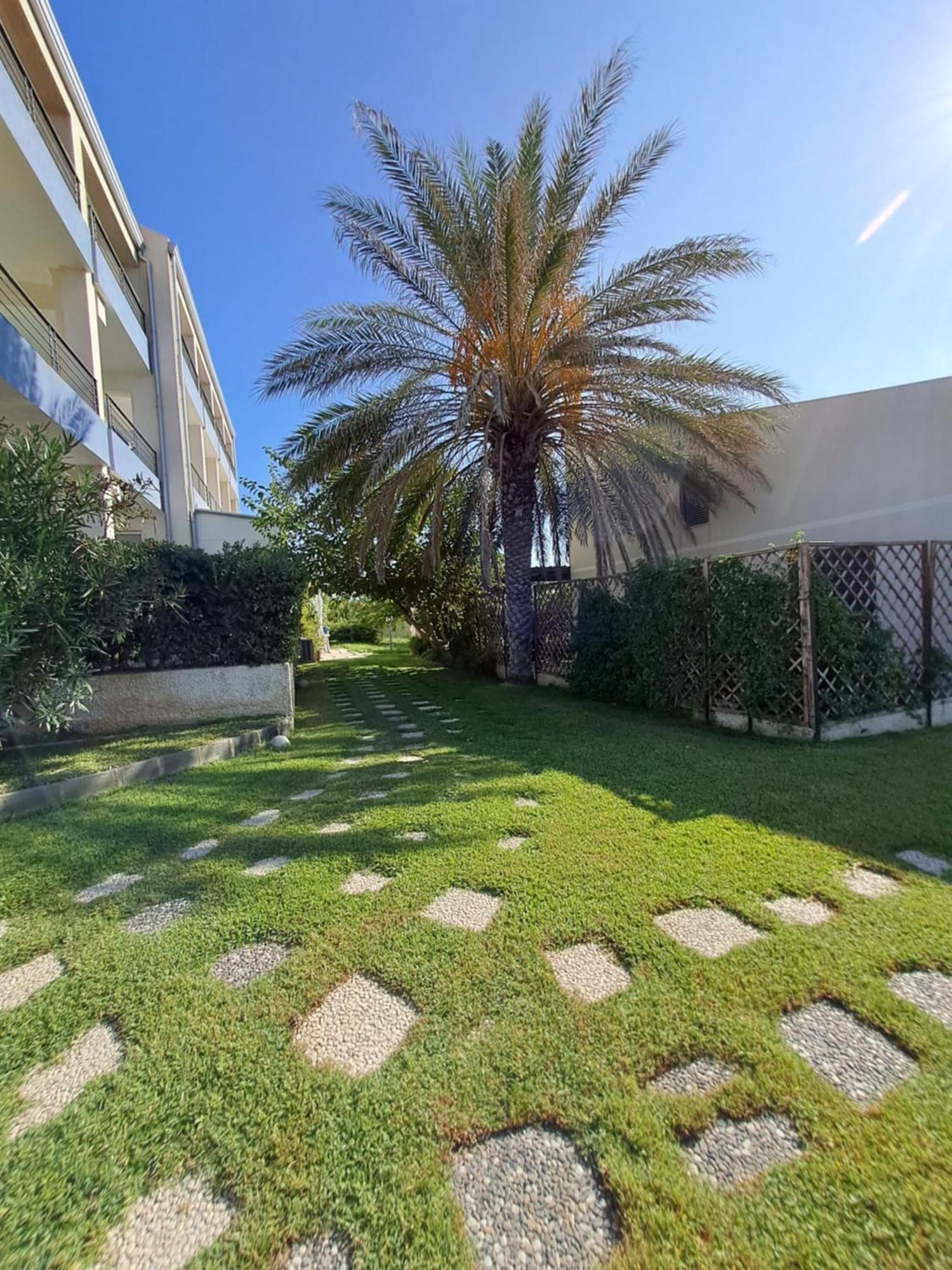 Appartamenti Vacanze Villa Meo Villafranca Tirrena Bagian luar foto